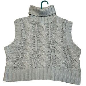 Sleeveless cable-knit Sweater Vest Size XS Baby Blue